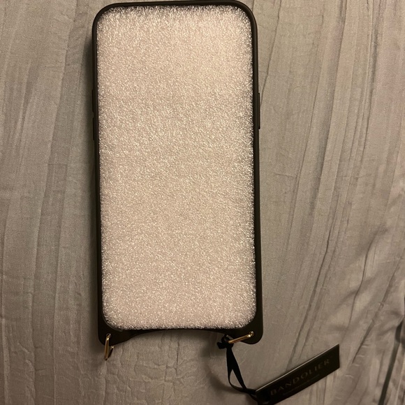 Bandolier iPhone 13 ProMax case and strap - NWT - Picture 3 of 5